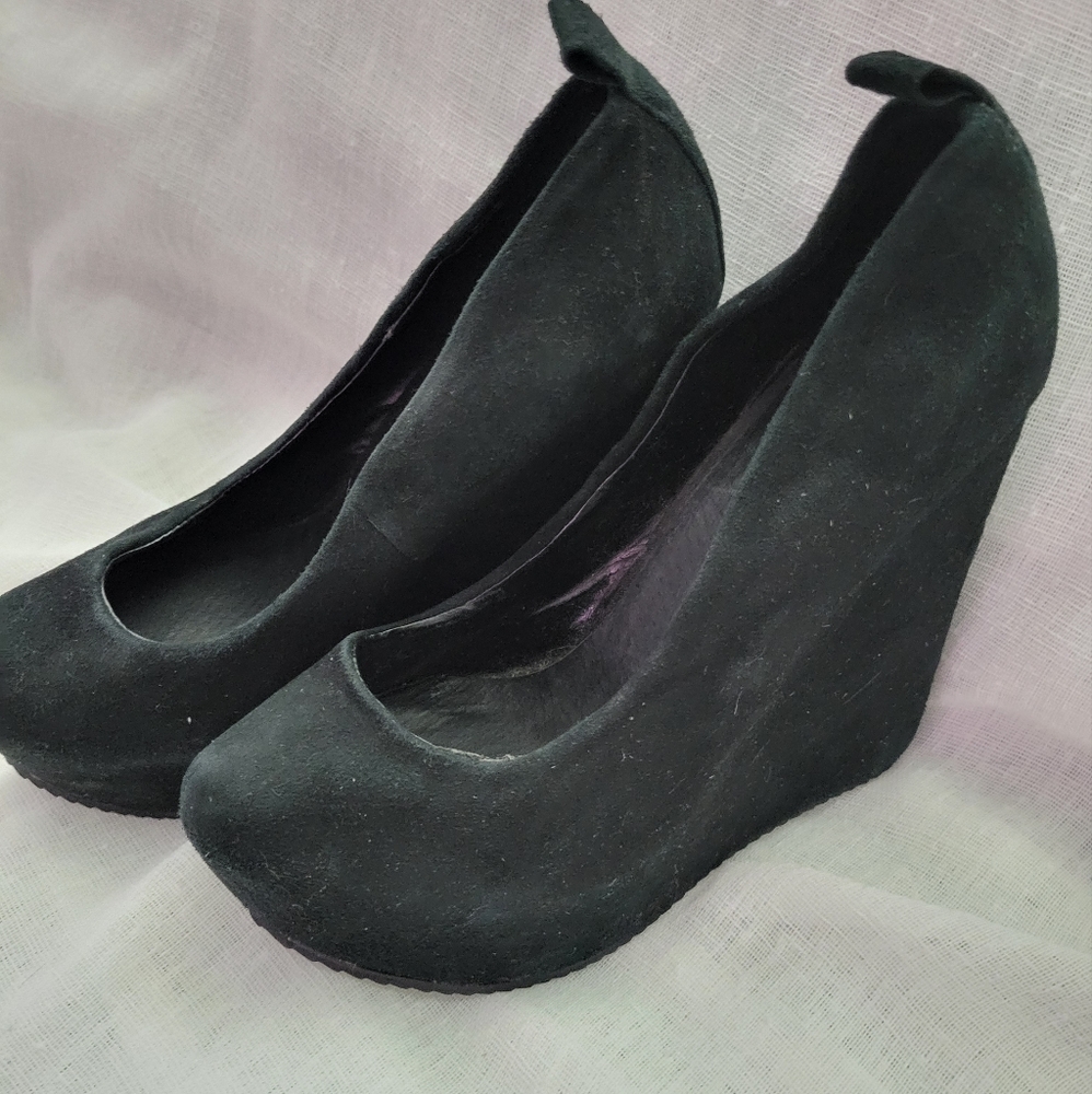 Aldo suede platforms